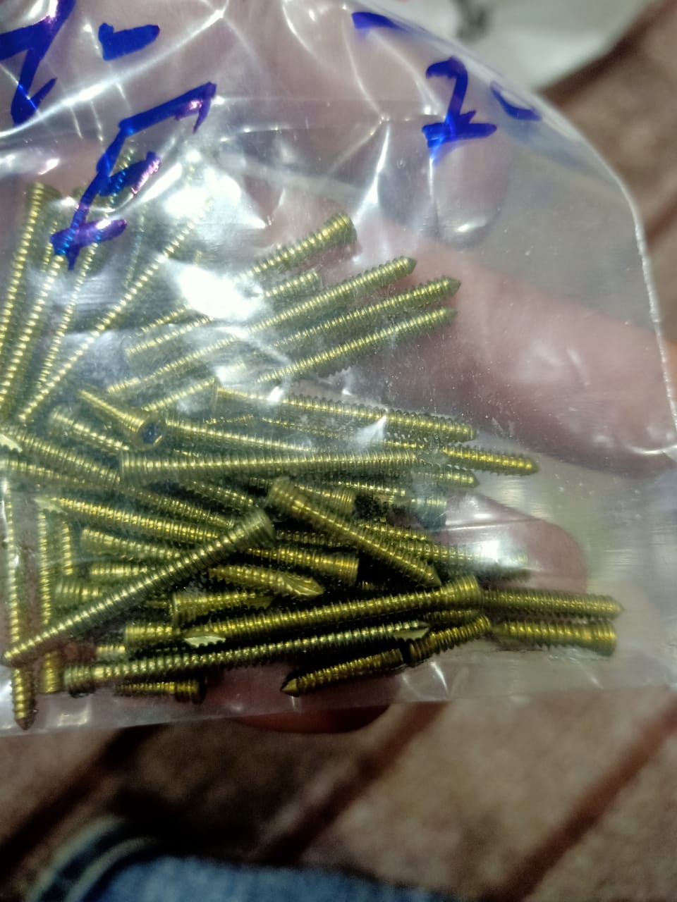 Vet Orthopedic Bone Plates 35pcs 2.4mm 2.7mm 3.5mm Cortical / Locking Screws 468pcs Set in Titanium. - Image 7