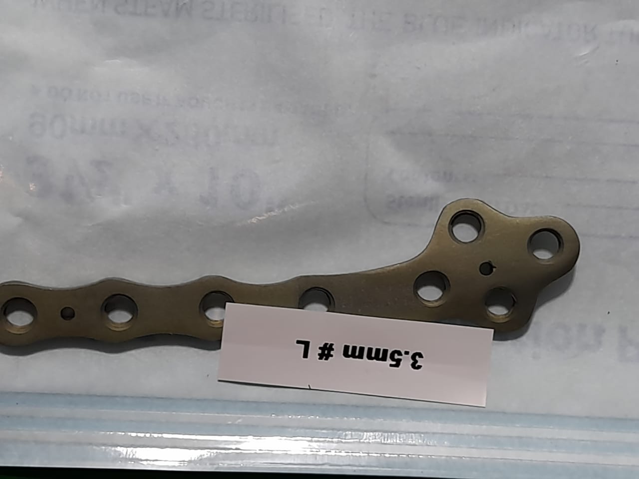 Vet Orthopedic Bone Plates 35pcs 2.4mm 2.7mm 3.5mm Cortical / Locking Screws 468pcs Set in Titanium. - Image 6