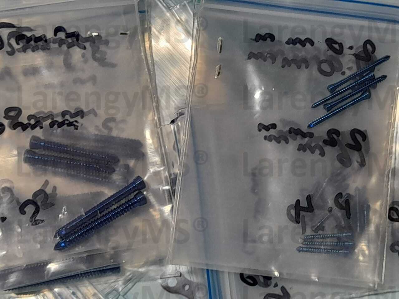 Tplo Bone locking Plate 2.0/2.4/2.7/3.5mm Veterinary Orthopedic Implants Set, 14 Units Plates & 100 Units Scrows in Titanium. - Image 11